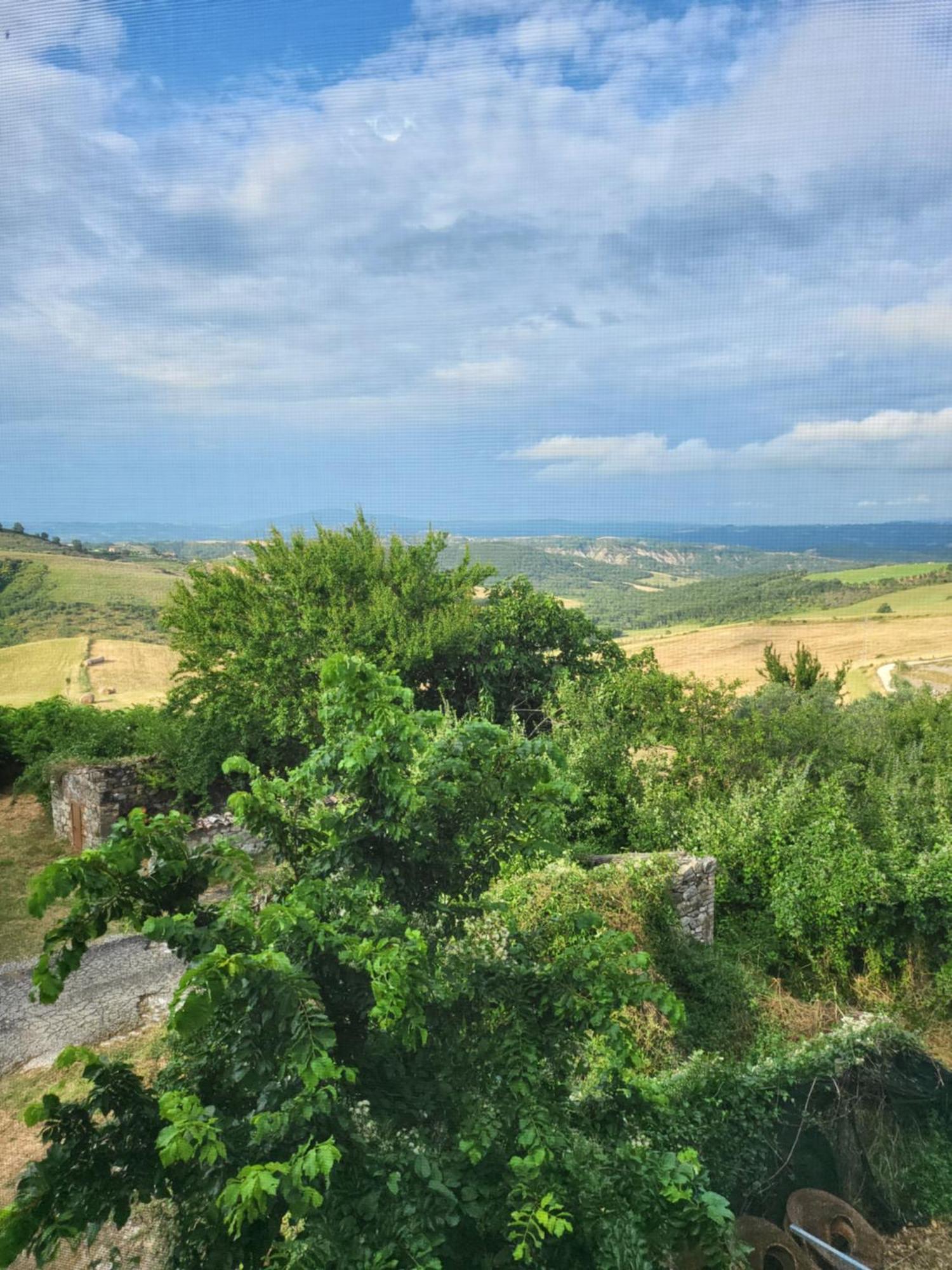 Country House La Collina Di Bargiano - Casa Raffaella アッレローナ エクステリア 写真